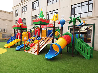 長(zhǎng)春美沃德幼兒園滑梯組合項(xiàng)目
